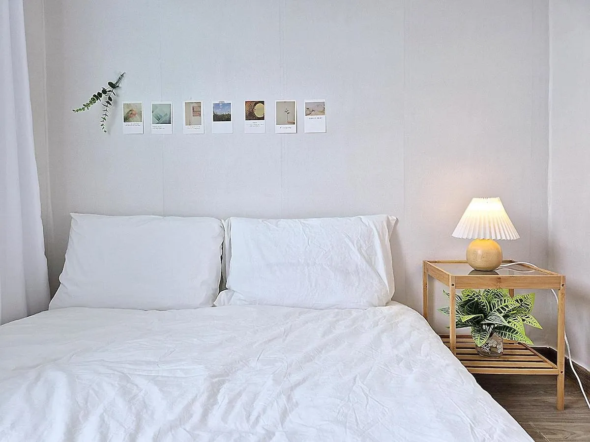 Stayjin Kachisanstation Gimpo Airportincheon Airport Yeouido Hongdae Gocheok Dome Up To 9People 4 Beds Seoul South Korea